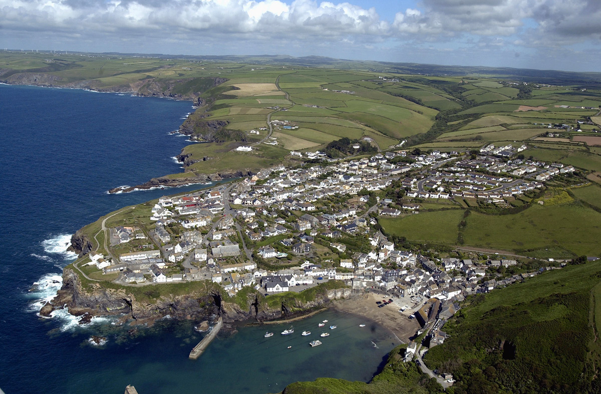 port-isaac-from-the-air-doc-martin